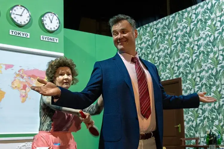 Przemysław Kania aktor: jego niezwykła kariera i osiągnięcia w teatrze