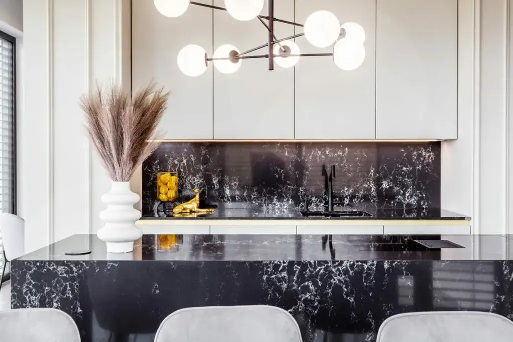 Jak skutecznie impregnować konglomerat, aby uniknąć uszkodzeń?