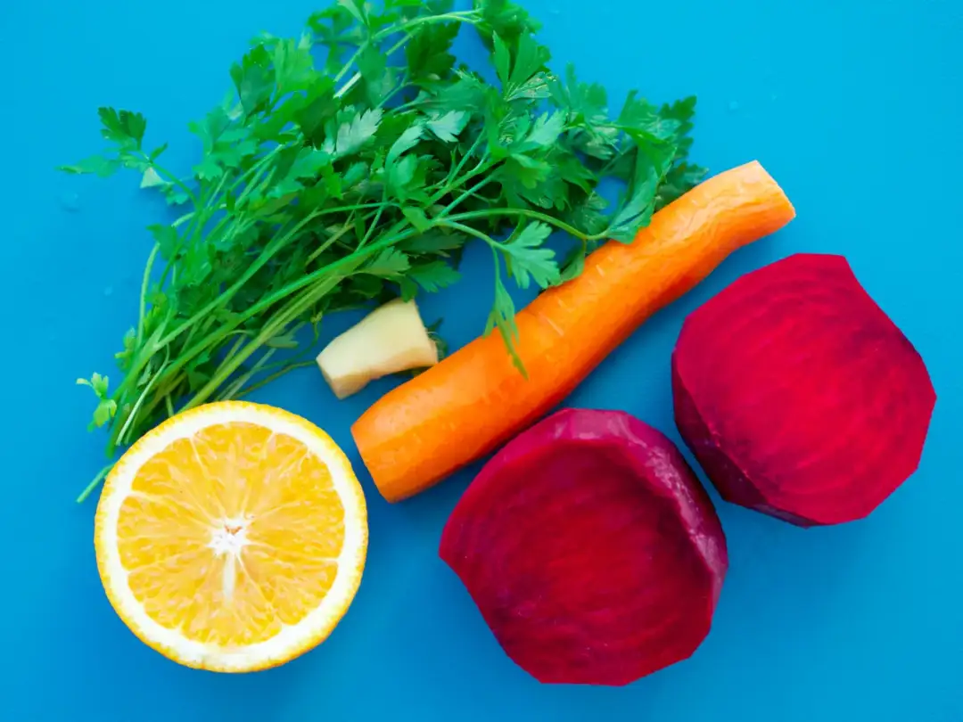 Jak zrobić sok z buraka blenderem - prosty przepis na zdrowy napój