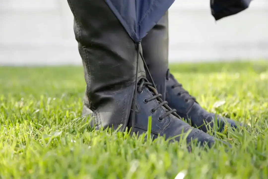 Strój jeździecki dla dziecka - wybierz bezpieczną i komfortową odzież