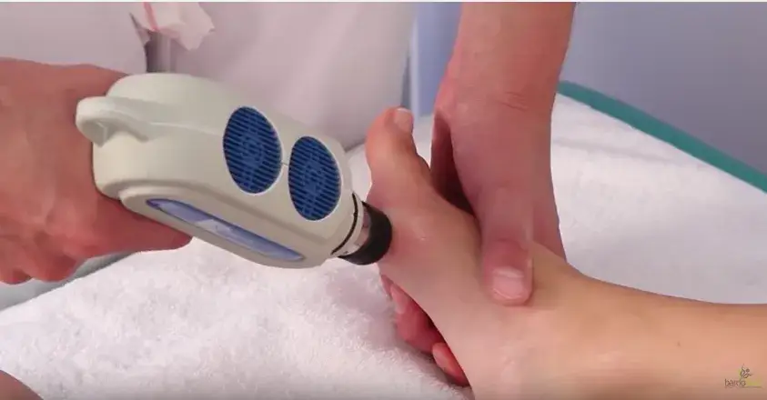 Haluksy: Ukryj je stylowo i bez bólu! Porady eksperta.