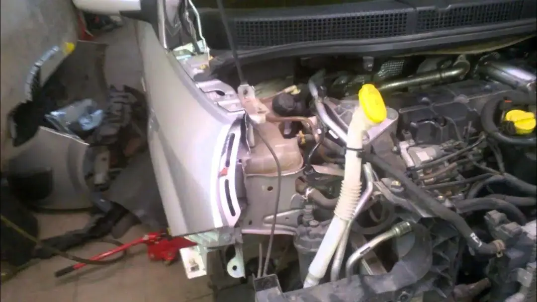 Jak wyjąć alternator Renault Scenic - uniknij kosztownych błędów