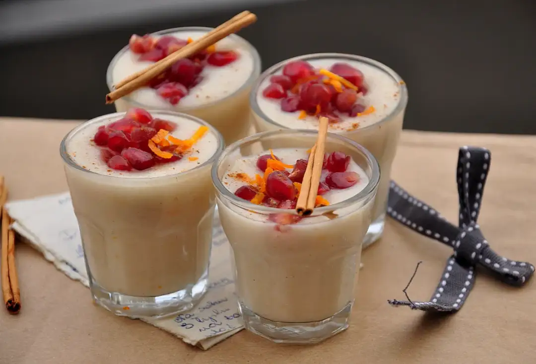 Co zrobić z ugotowanym ryżem? Przepisy i przechowywanie