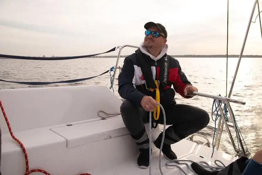 Jakie buty na jacht wybierać, aby uniknąć nieprzyjemnych sytuacji?