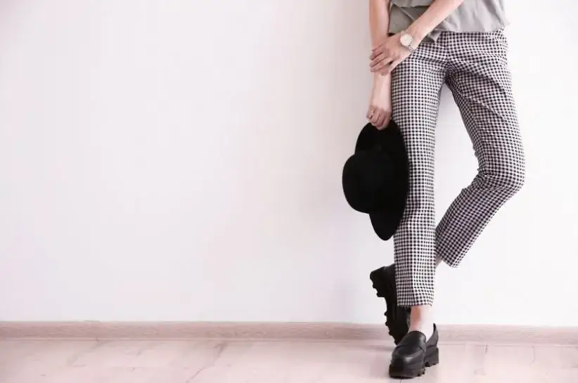 Jakie buty do spodni w kant, aby wyglądać elegancko i stylowo?