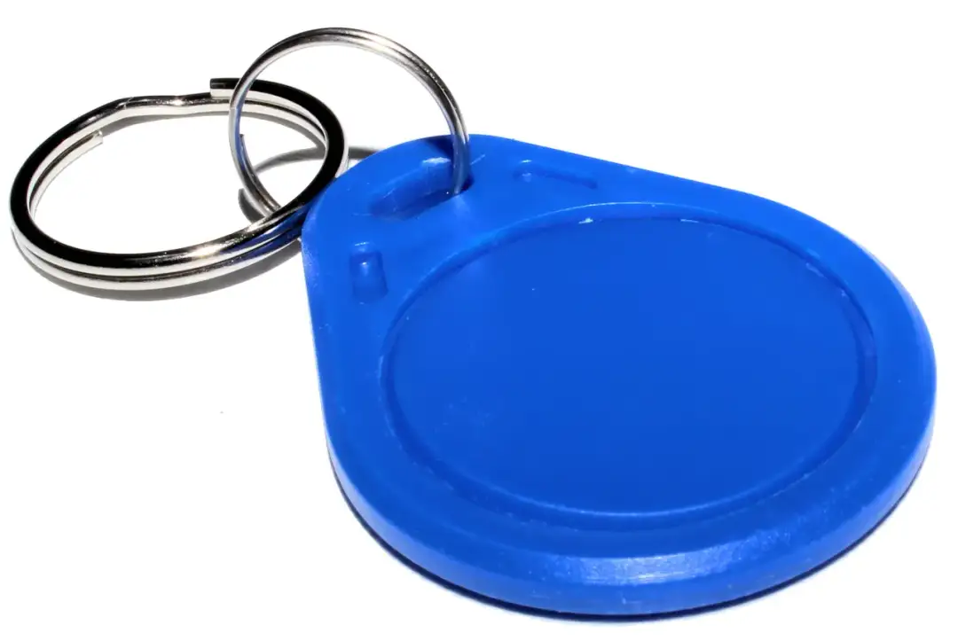 Gdzie dorobić chip do domofonu w Warszawie: 5 najlepszych miejsc