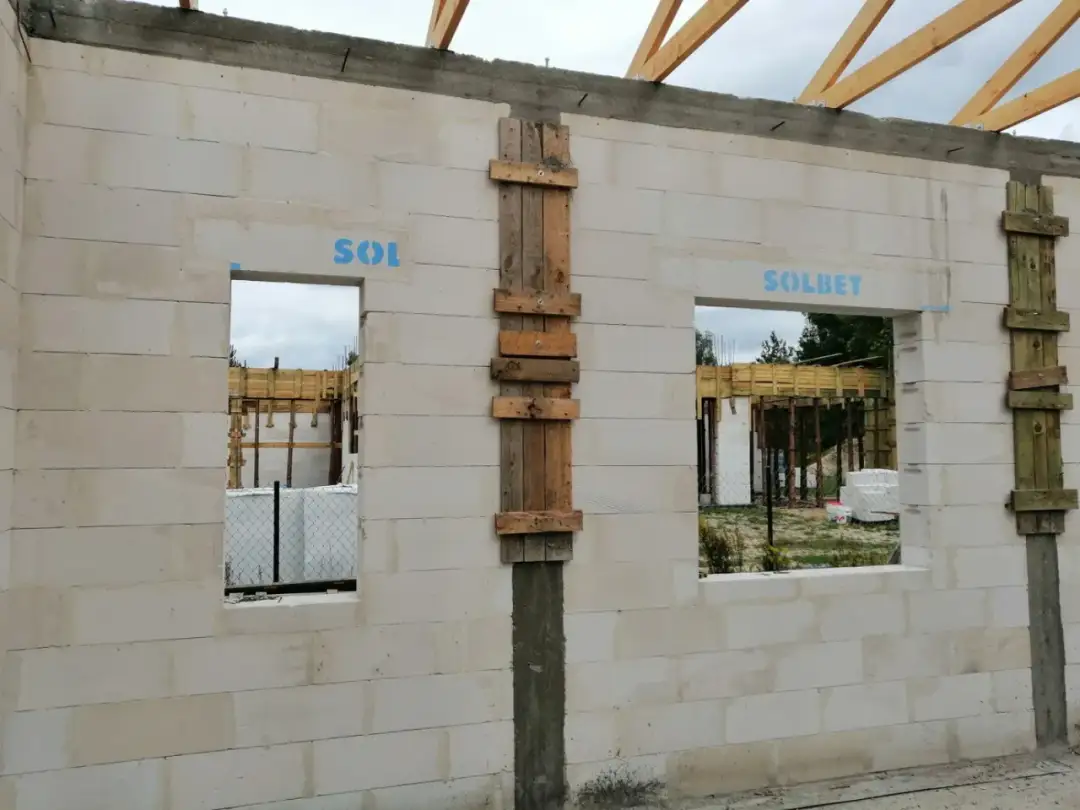 Nadproża nad drzwi wewnętrzne: jak dobrać i zamontować prawidłowo