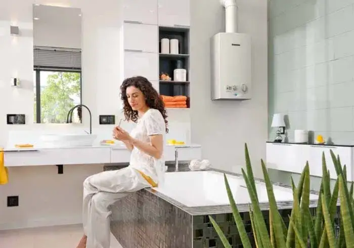 Co się bardziej opłaca: bojler czy podgrzewacz? Porównanie kosztów i wydajności