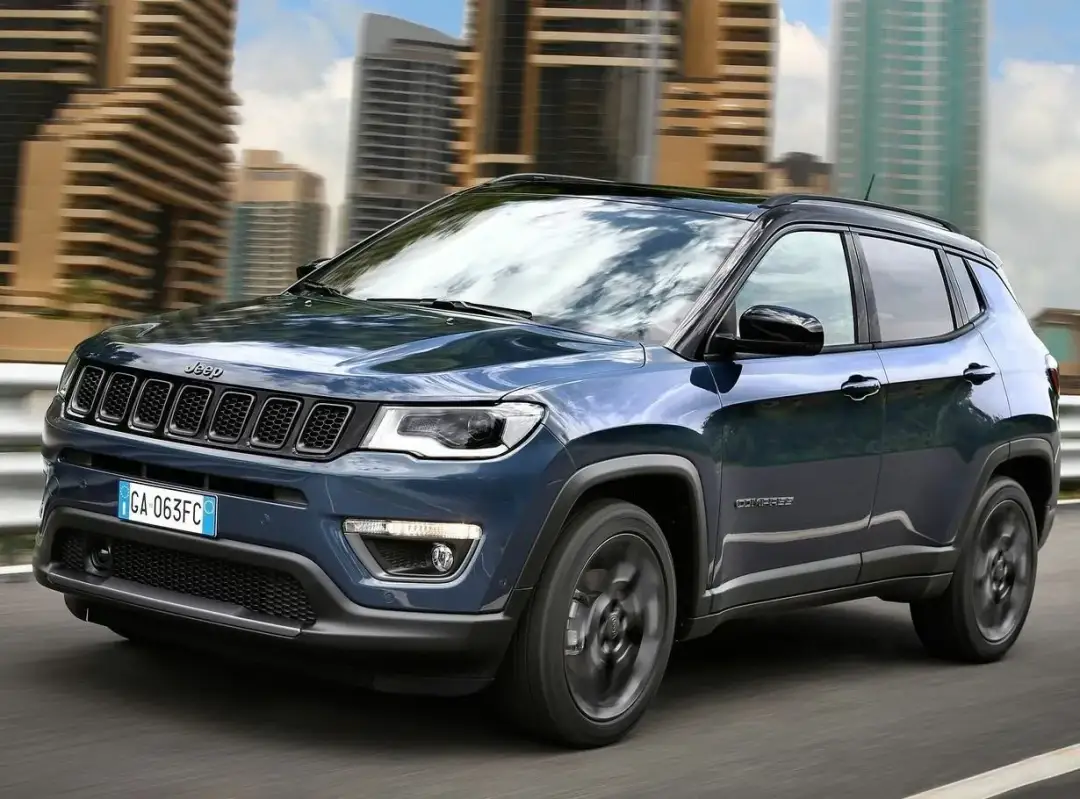 Jeep Compass czy warto kupić? Zobacz zalety i wady tego SUV-a