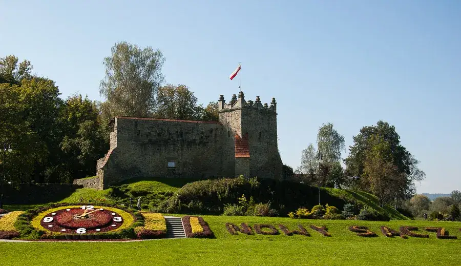 Zamek w Nowym Sączu: Co zostało z potężnej królewskiej fortecy?