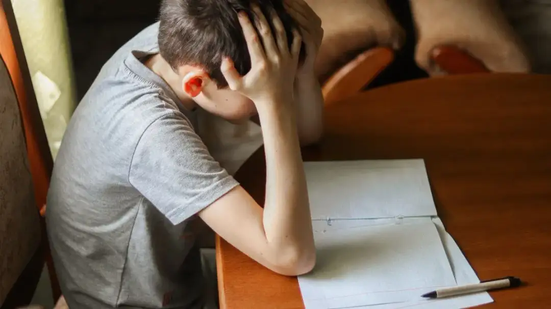 Ile zeszytów do technikum? Lista i praktyczne porady