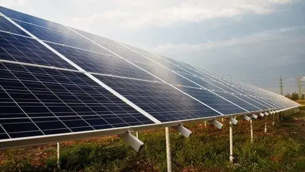 Ile miejsca zajmuje fotowoltaika na gruncie? Sprawdź wymagania przestrzenne