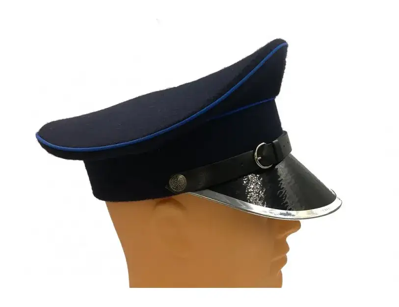 Jak nazywa się czapka policjanta? Odkryj jej znaczenie i rodzaje