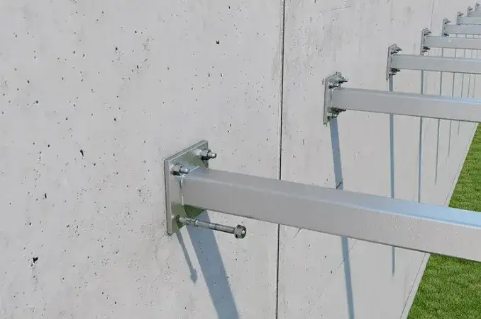 Kotwy 30 cm do betonu: Chemiczne czy mechaniczne? Ekspert radzi