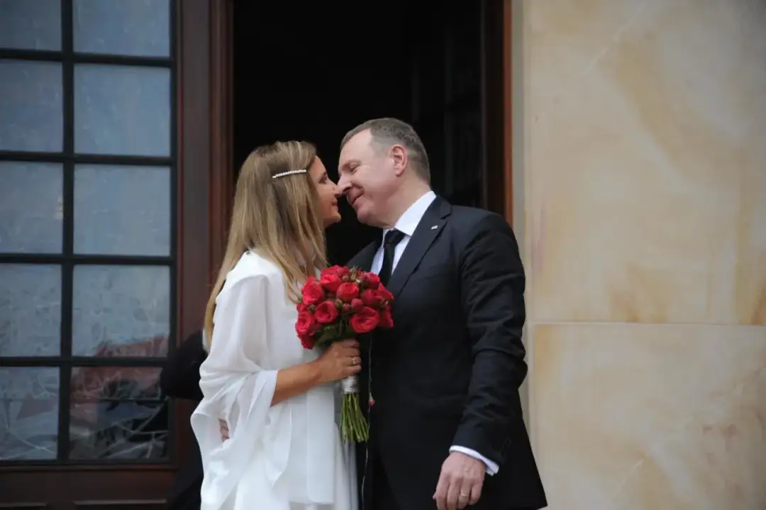 Czy Kosiniak-Kamysz miał ślub kościelny z pierwszą żoną? Szokujące szczegóły!