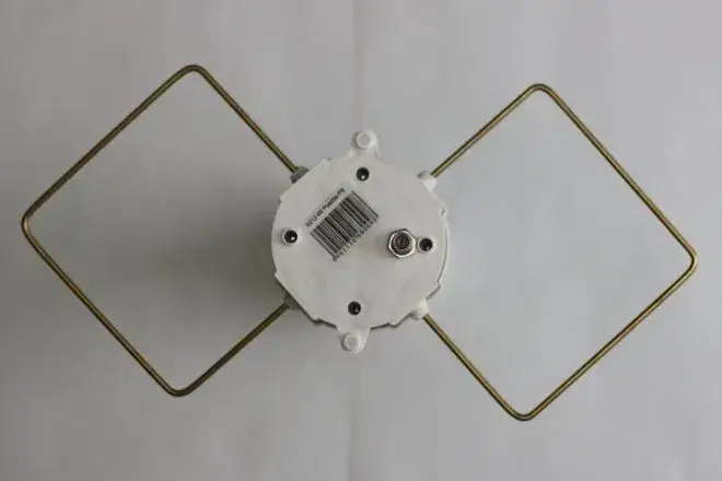 Jak zrobić antenę FM do amplitunera i poprawić odbiór sygnału