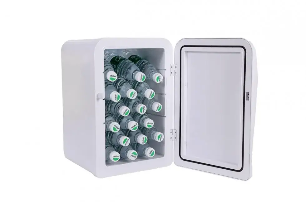 Mała chłodziarka na napoje – idealne rozwiązanie dla każdego domu