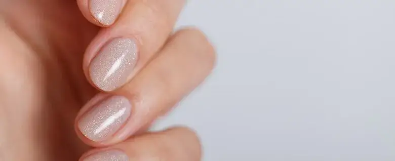 Jak zrobić zdjęcie paznokci, aby wyglądały profesjonalnie i pięknie