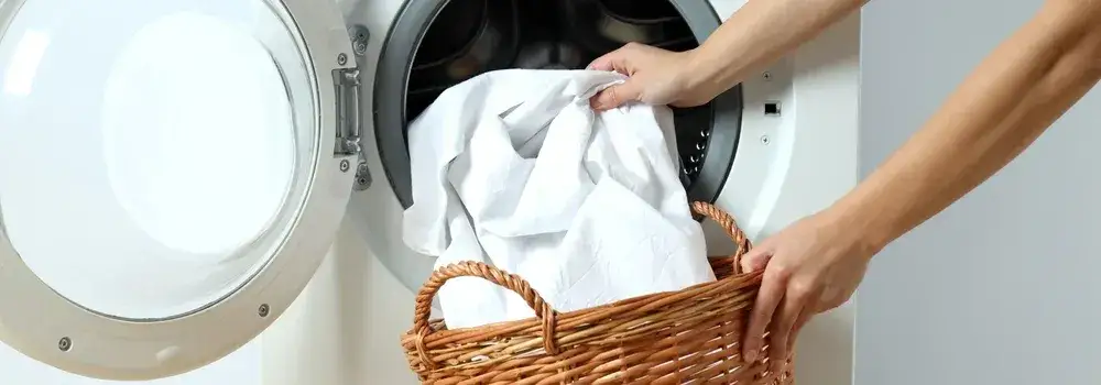 Jak prać poszewki, aby uniknąć uszkodzeń i zachować świeżość