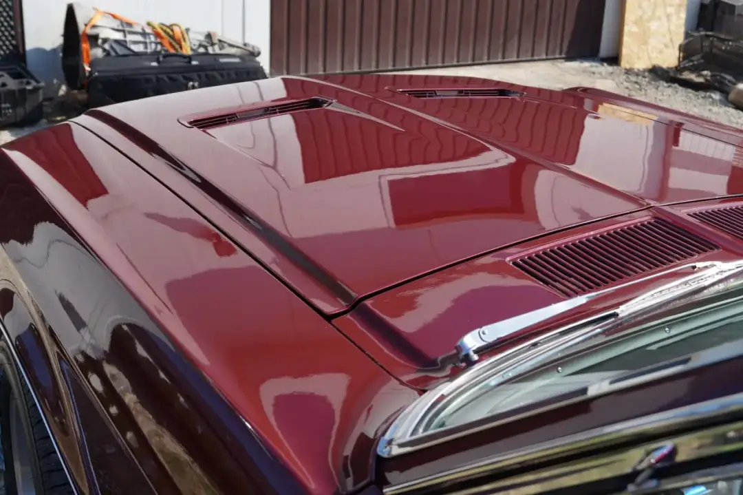 Jaki wosk do nowego samochodu, aby uniknąć uszkodzeń lakieru?