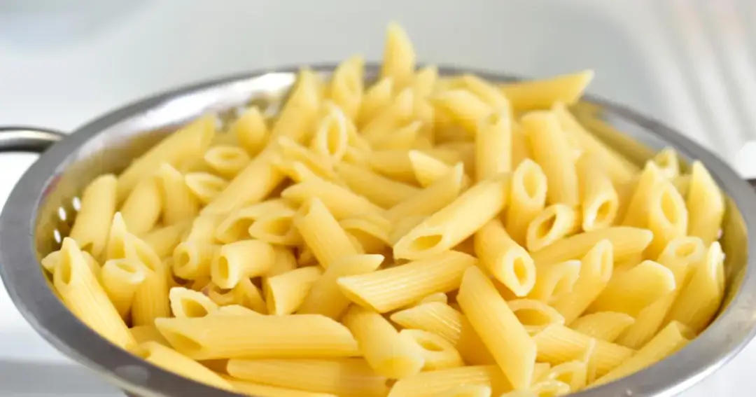 Ryż czy makaron? Ekspert radzi, co wybrać dla zdrowia!