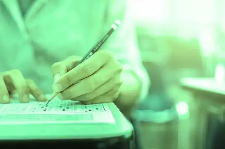 Co to jest PET? Definicja i przykłady zastosowania certyfikatu językowego