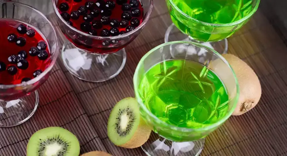 Kiedy galaretka tężeje? Odkryj sekrety idealnego tężenia