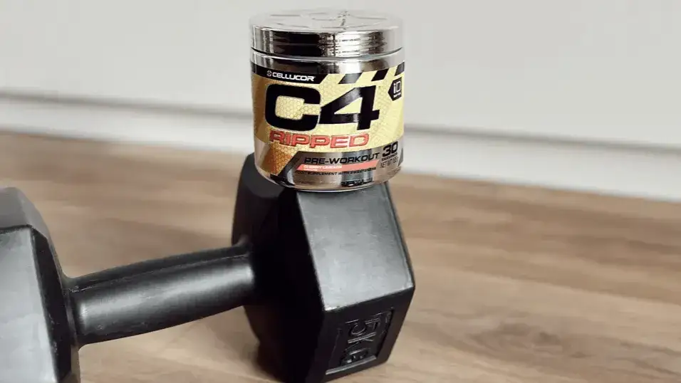 Przedtreningówka ile przed treningiem - idealny czas na suplementację