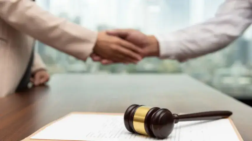 Co to jest stosunek prawny? Kluczowe elementy i przykłady w prawie