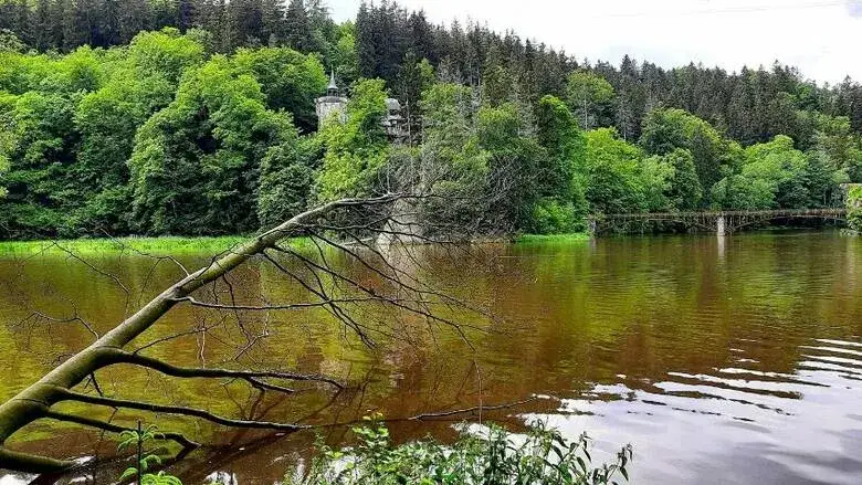 Odkryj najpiękniejsze jeziora Dolnośląskie i ich atrakcje natury