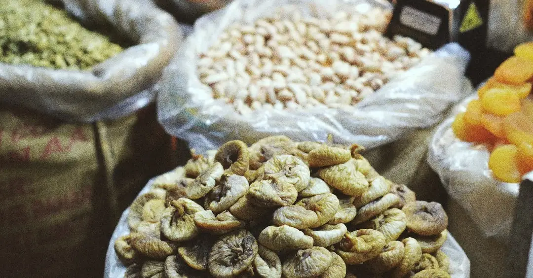 Ile gotować kaszę jęczmienną, aby była smaczna?