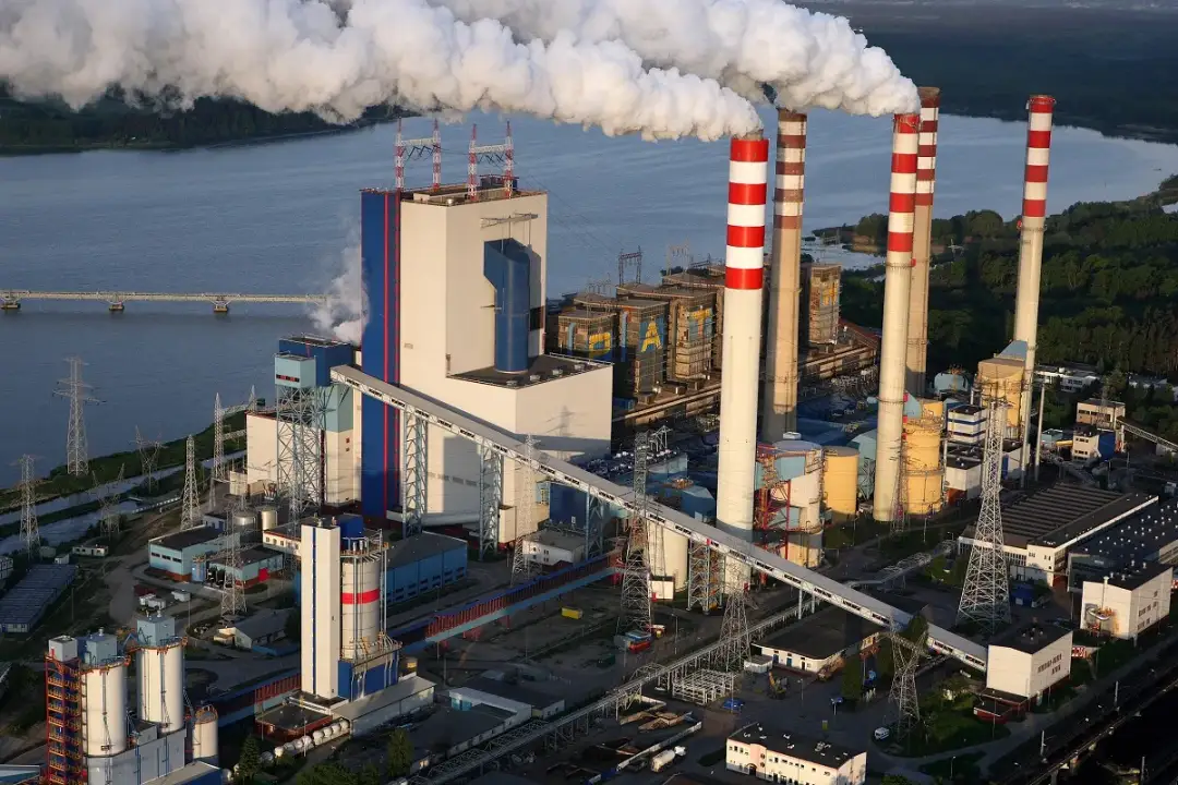 Atuty elektrowni opalanej węglem brunatnym: niskie koszty i dostępność