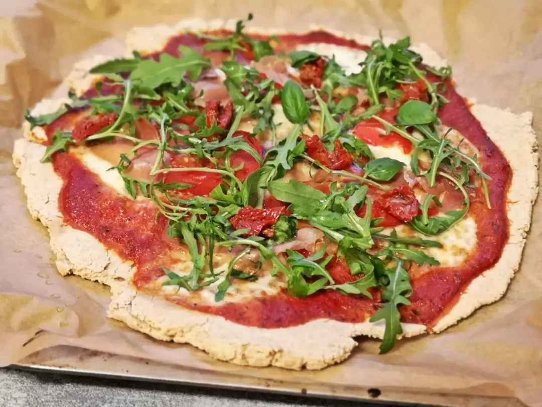 Jak zrobić pizzę z płatków owsianych: przepis na zdrową alternatywę pizzy