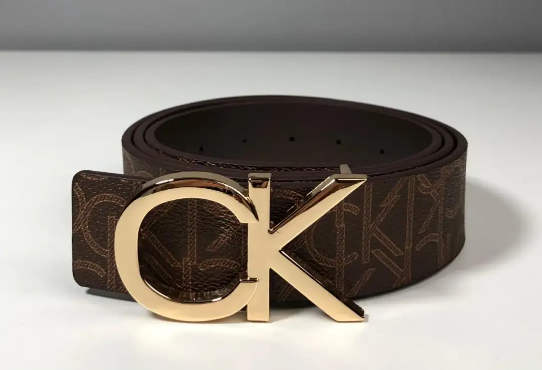 Jak stylizować pasek Calvin Klein, aby odmienić swój look?