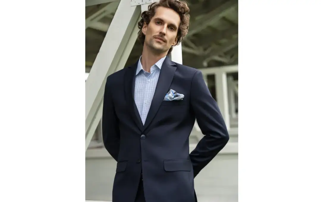 Marynarka i chinosy w 2026 roku – stylowy smart casual według Kubenz