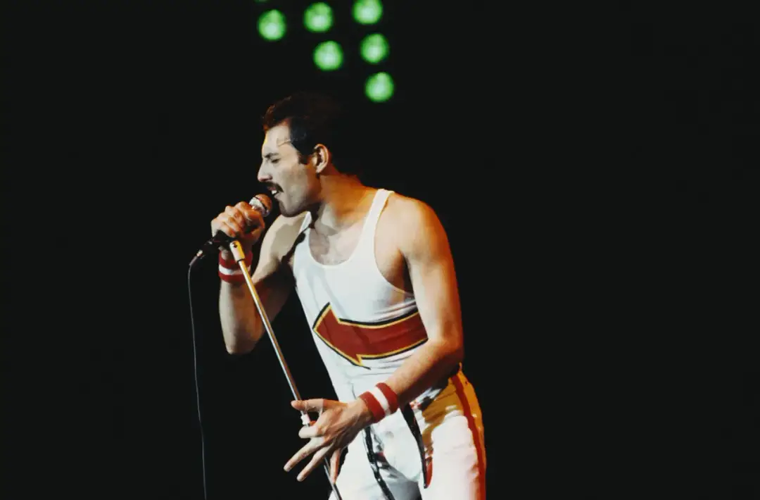 Czy Freddie Mercury miał dzieci? Zaskakująca prawda o życiu prywatnym wokalisty
