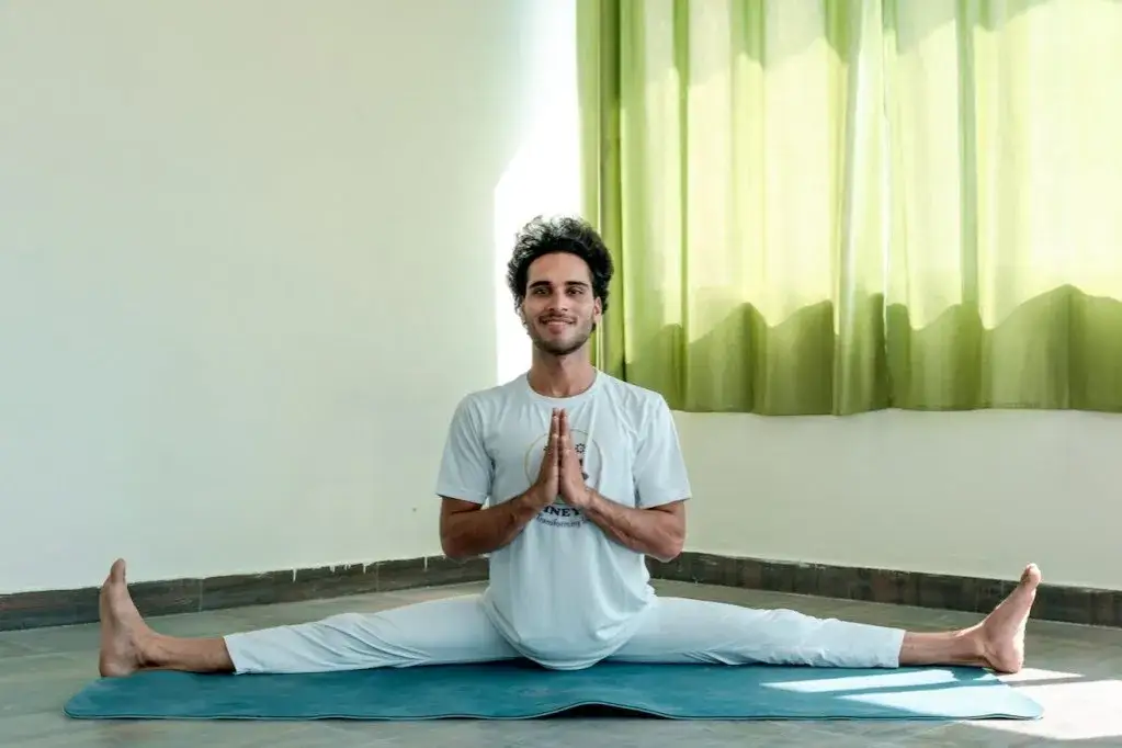 Który szpagat jest trudniejszy: męski czy damski? Odkryj prawdę!