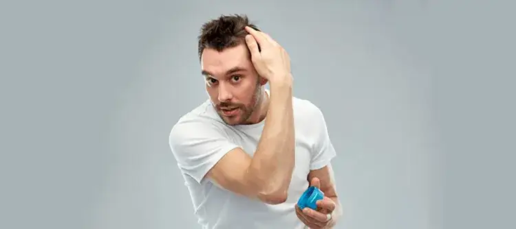 Perfekcyjna fryzura żelem: jak używać, by uniknąć błędów?