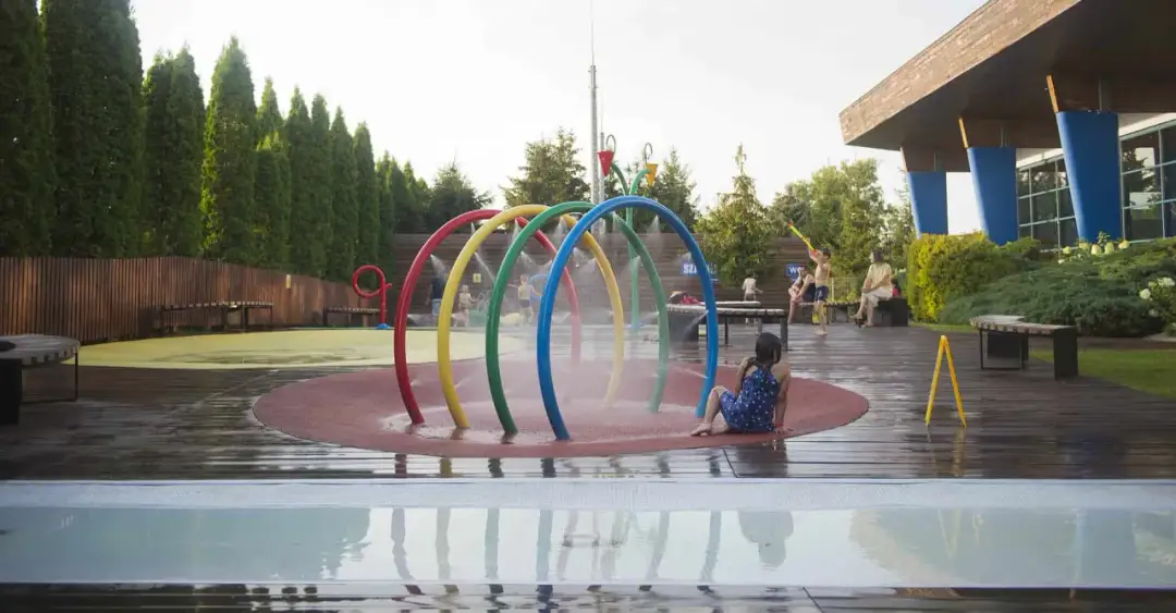 Co oferuje park wodny w Grodzisku Mazowieckim? Rodzinne atrakcje!