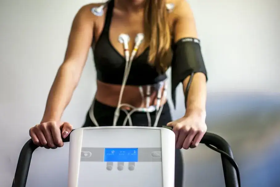 Ile trwa badanie wysiłkowe? Poznaj czas i etapy testu kardiologicznego