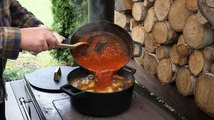 Pyszna zupa ogonowa krok po kroku. Sekretny przepis mojej babci, który zachwyci każdego