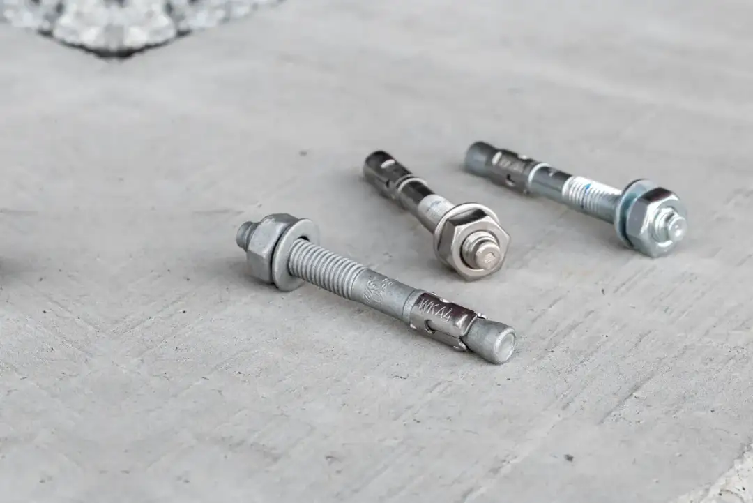 Najlepsze kotwy do betonu 250 mm - wybierz idealne rozwiązanie dla siebie