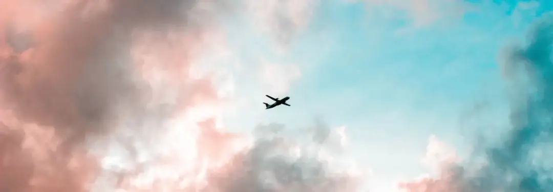 Co zabrać do Hiszpanii samolotem, aby uniknąć nieprzyjemności?