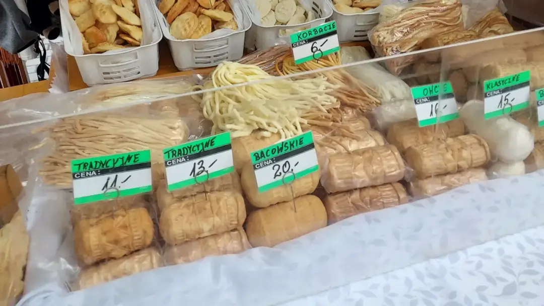 Gdzie kupić oscypek przez internet? Najlepsze sklepy i opinie