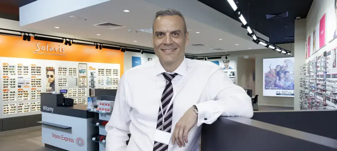 Kto bada wzrok w Vision Express? Poznaj specjalistów i ich rolę