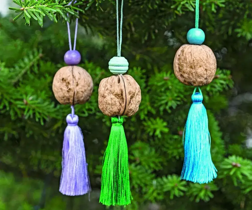 Jak zrobić ozdoby świąteczne z orzechów włoskich - kreatywne pomysły DIY