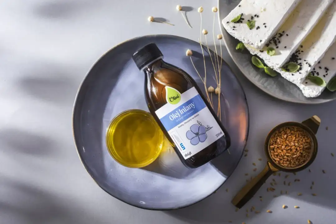Olej lniany: Jak pić, by działał? Uniknij błędów!