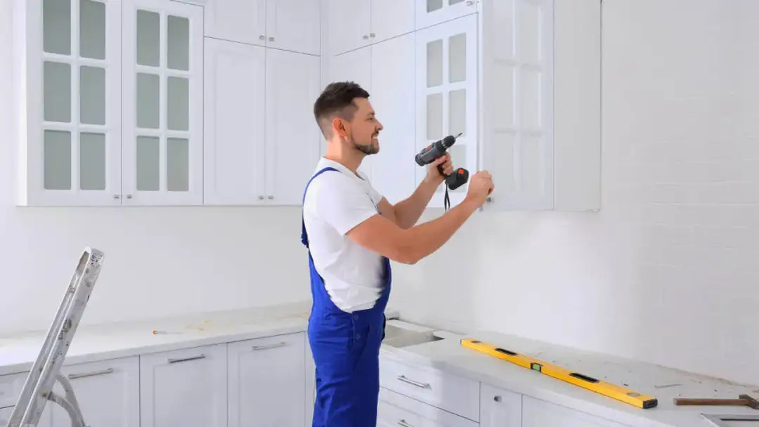 Ile kosztują meble kuchenne? Poznaj ceny i oszczędzaj na zakupach