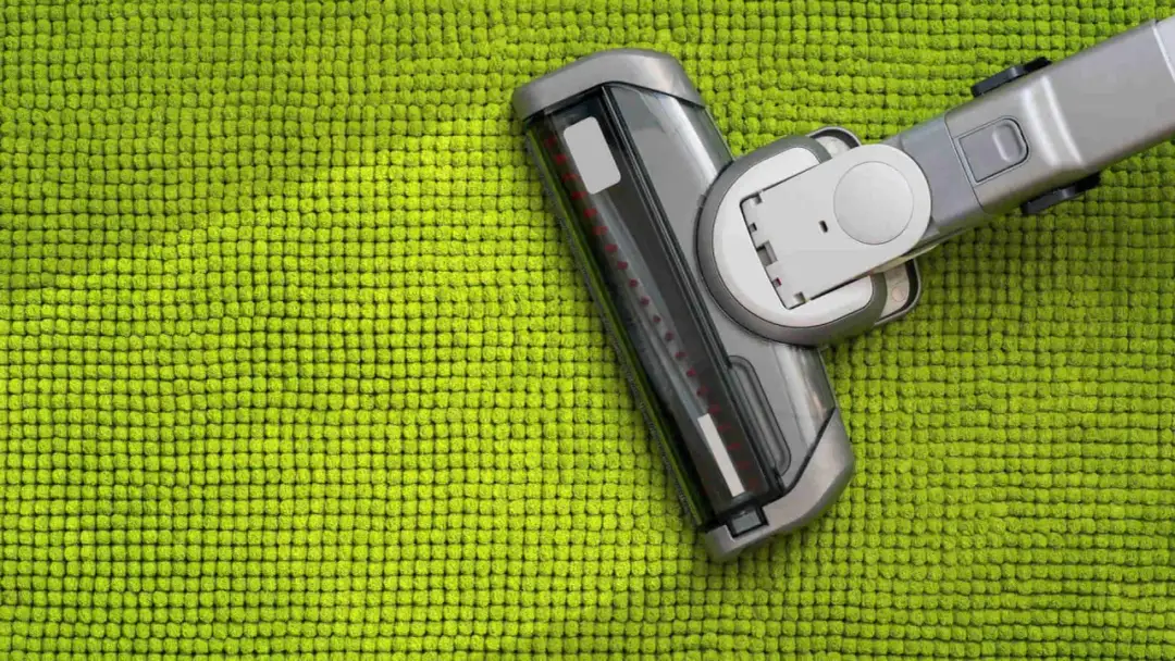 Jak skutecznie wyczyścić wykładzinę w samochodzie: 7 sprawdzonych metod