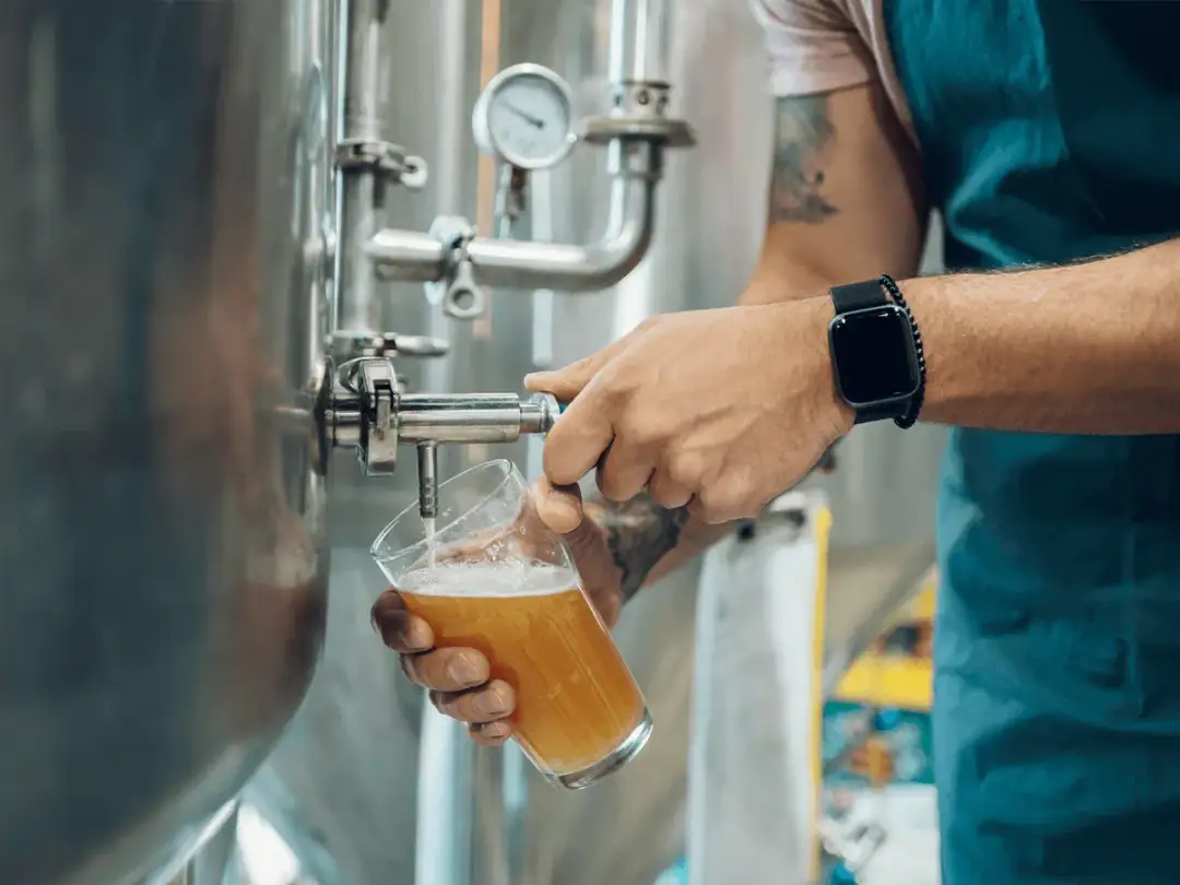 Jak się robi piwo bezalkoholowe – proste kroki i skuteczne techniki